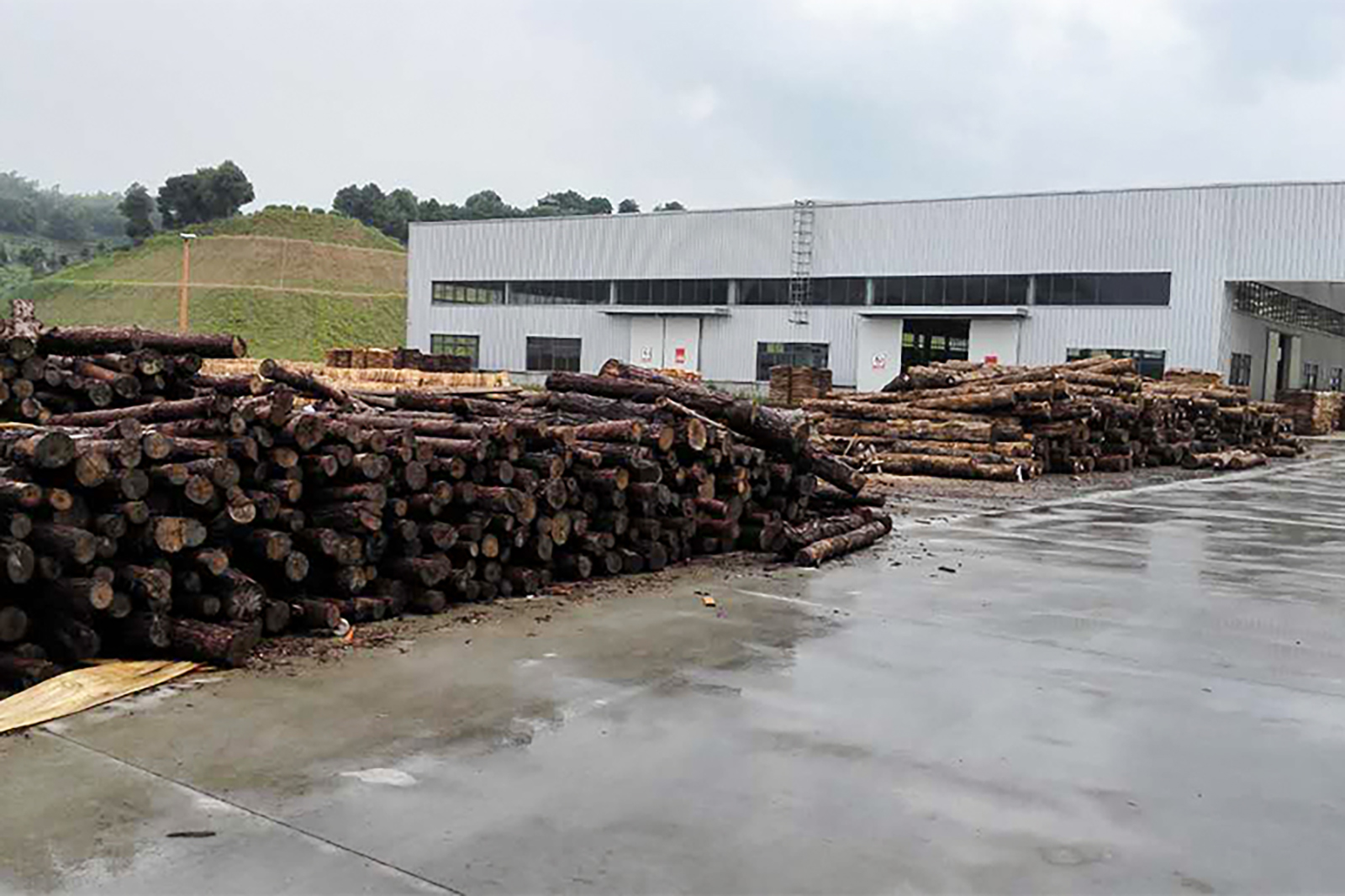 廠(chǎng)房(fáng)設備