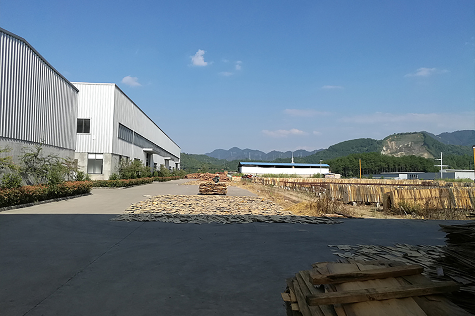 廠(chǎng)房(fáng)設備